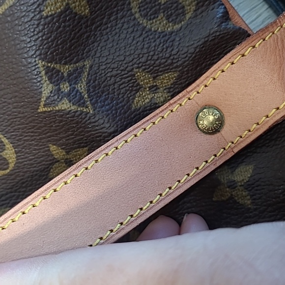 Louis Vuitton Samur 35 - Picture 12 of 12